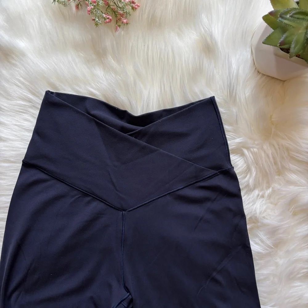 Offline by Aerie High Rise Crossover 7/8 Leggings - Picture 3 of 5